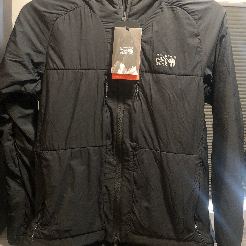 Mountain hard wear- pertex-size small